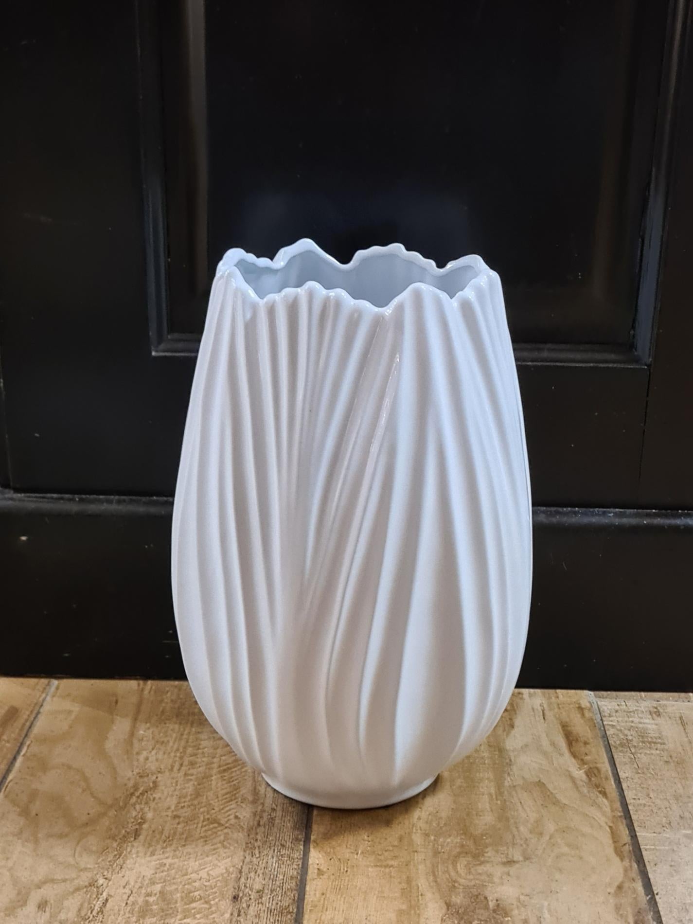 Grand vase blanc